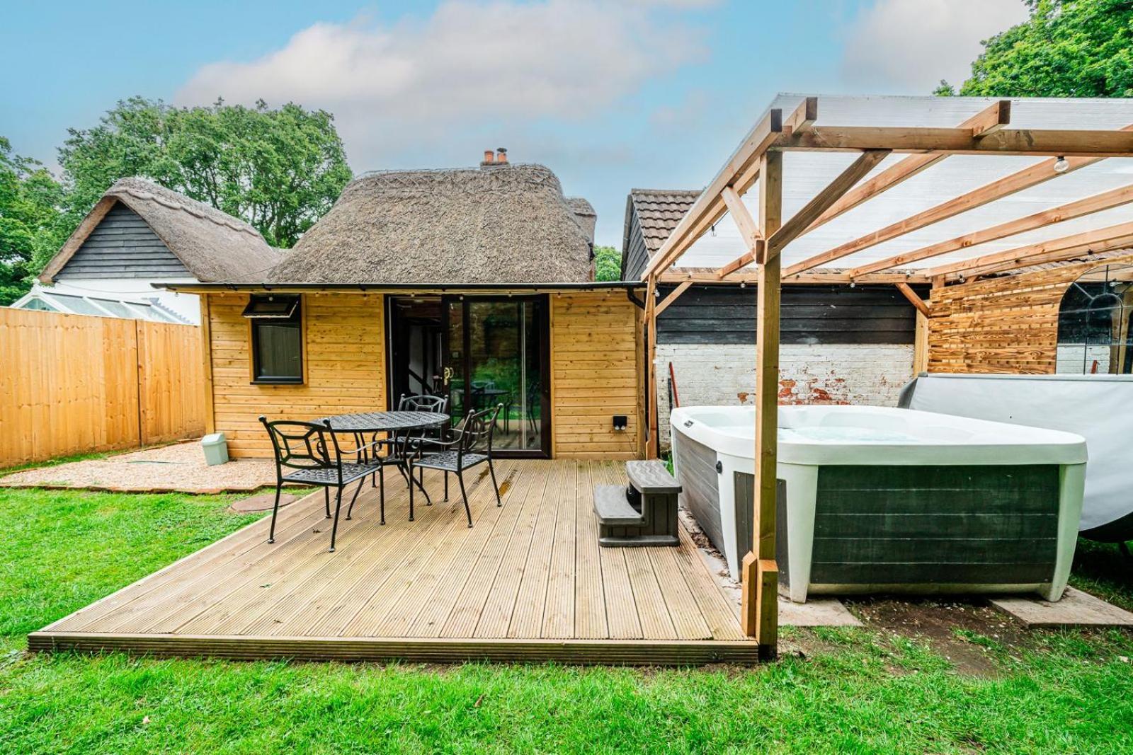 Cozy Cottage With Hot Tub! Cadnam Esterno foto