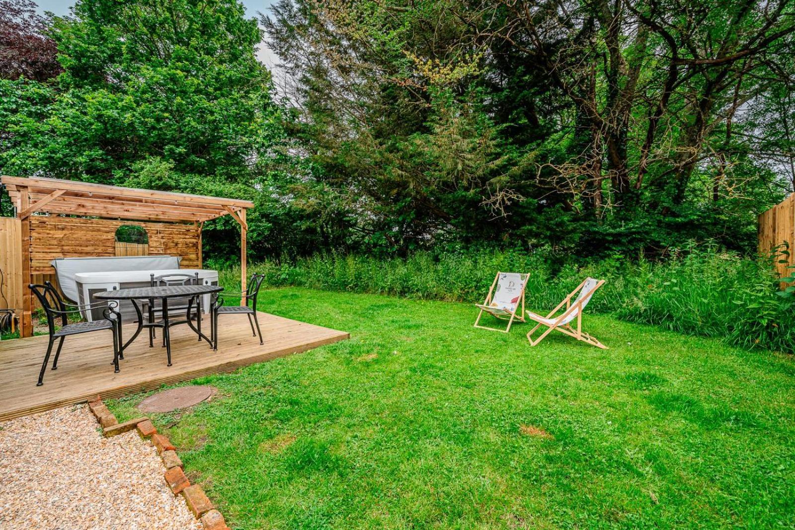 Cozy Cottage With Hot Tub! Cadnam Esterno foto